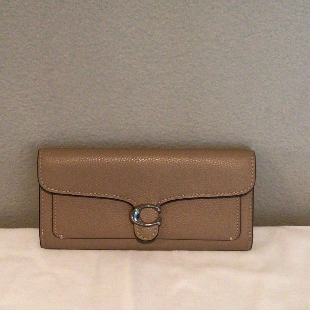 Coach Tabby Long Wallet
